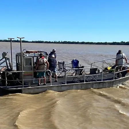 Holiday home Bulle Etoilee Sur L'estuaire De La Gironde *